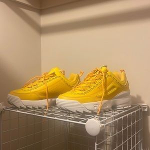 Yellow Filas